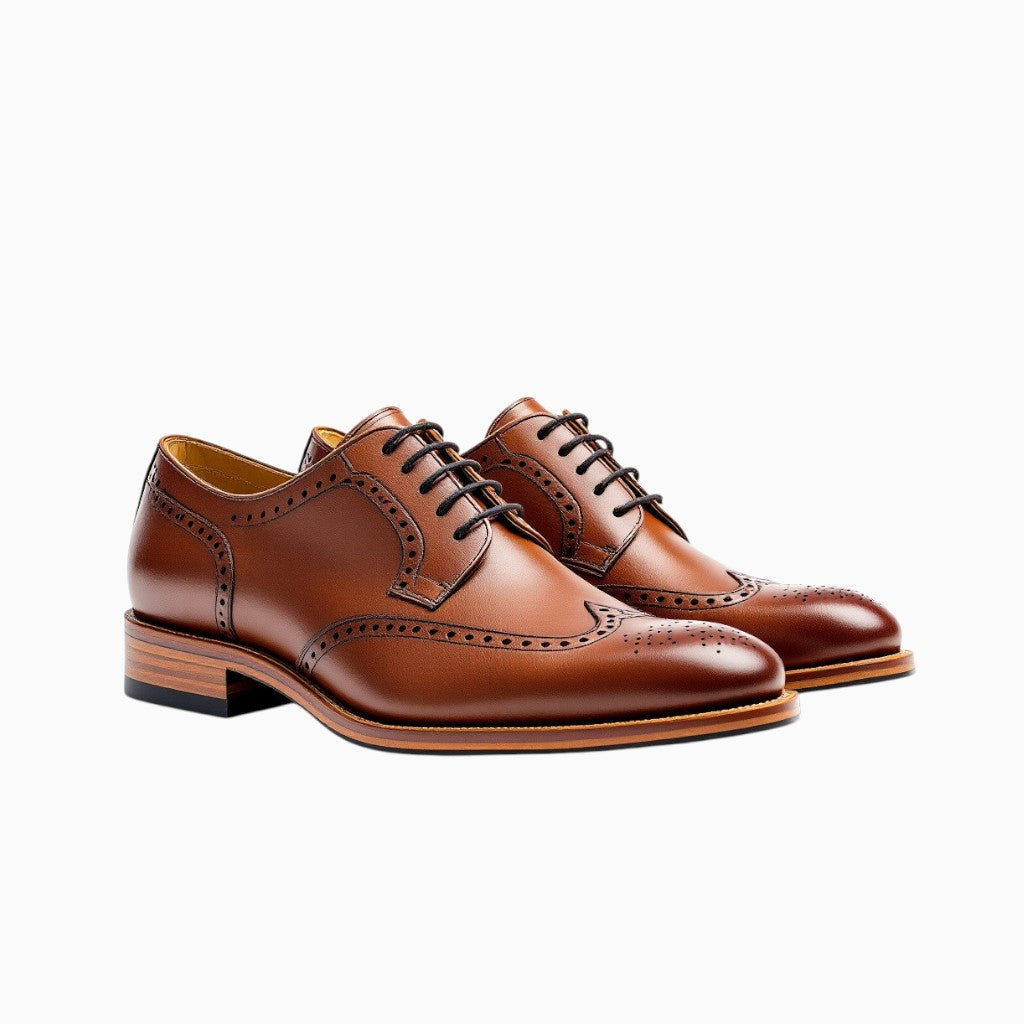 Wyoming Jack full-grain leather shoes in brown with wingtip detailing and classic lace-up design