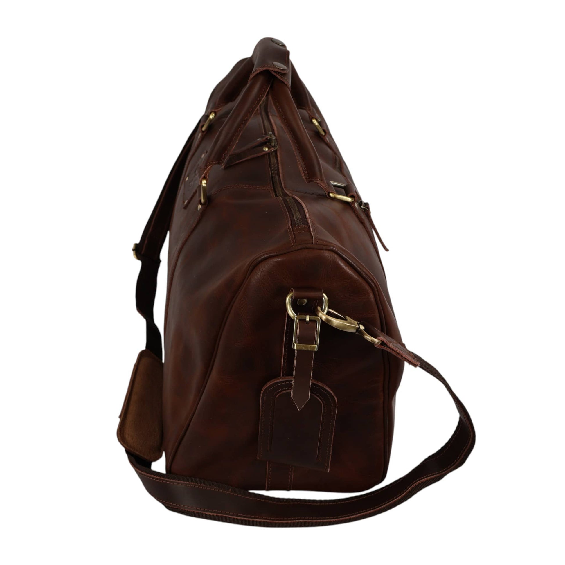 Wyoming Jack Homestead Leather Duffle Bag for weekend travel, rugged leather travel bag with sturdy handles and spacious interior.
